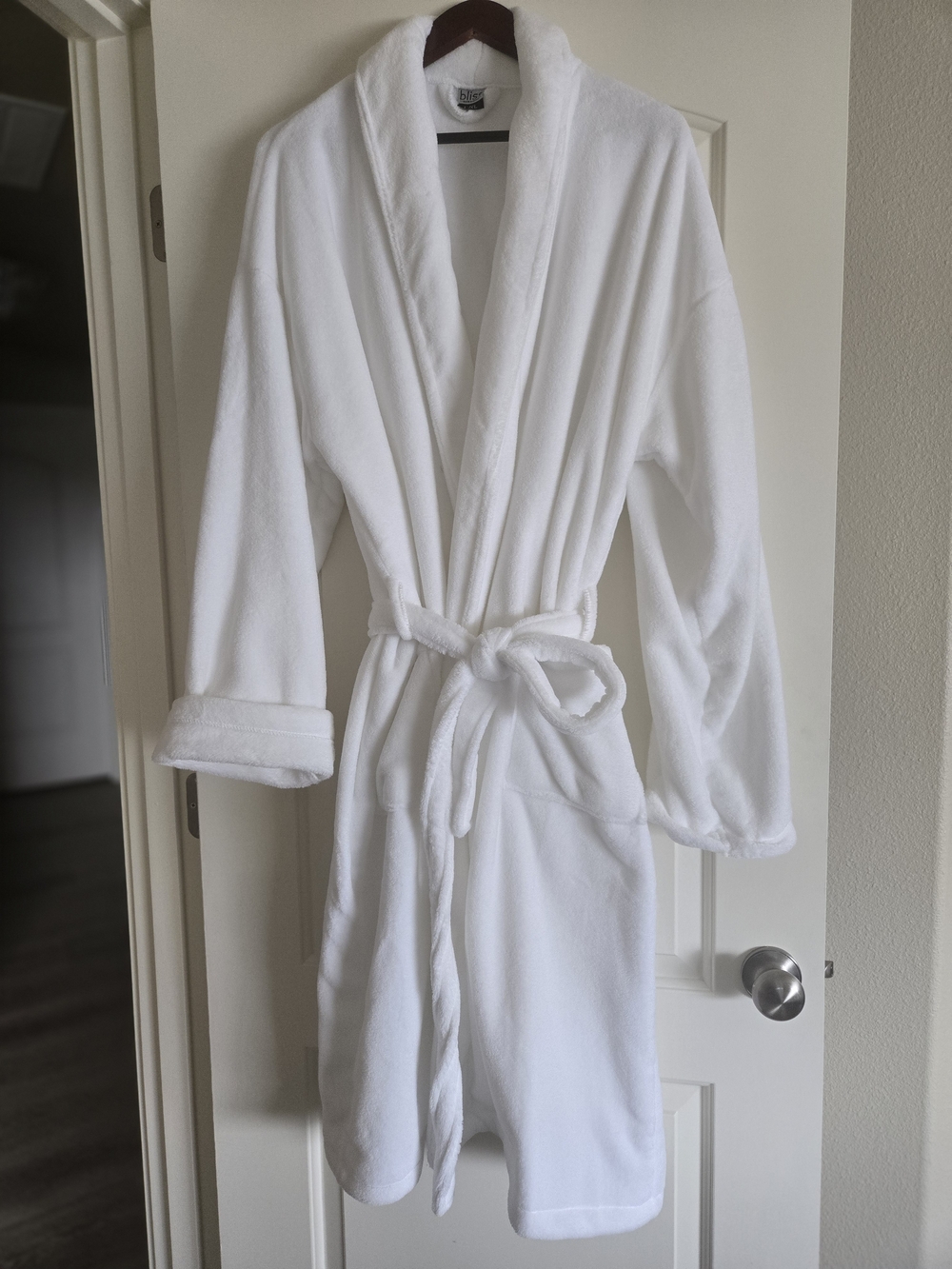 Bliss White Plush Shawl-Collar Bathrobe with Belt